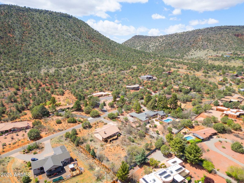 11-web-or-mls-120-appaloosa-dr