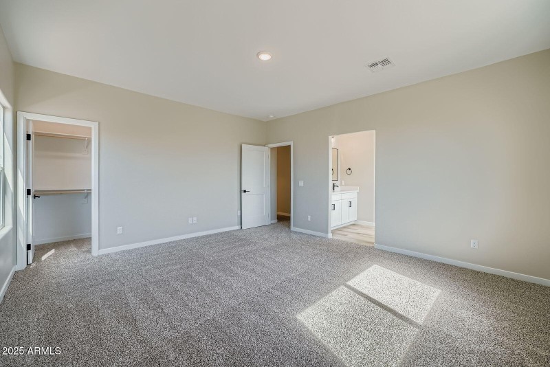 15 - 5523 Primary Bedroom