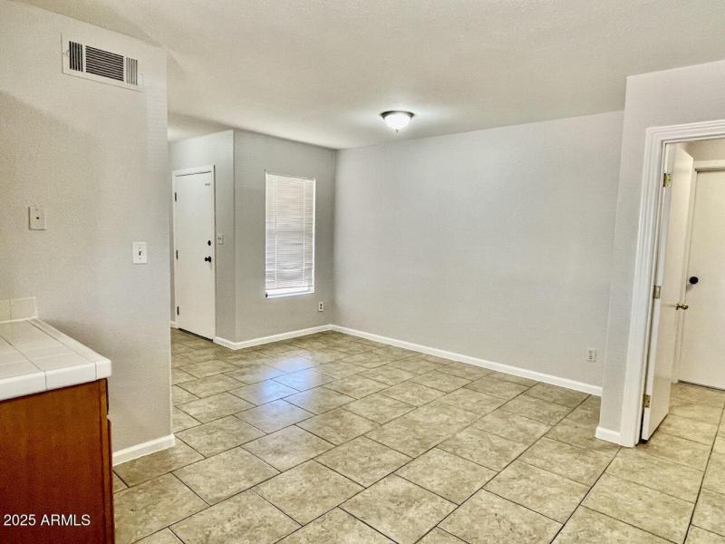 5 Kitchen 14823 N 60th Ave