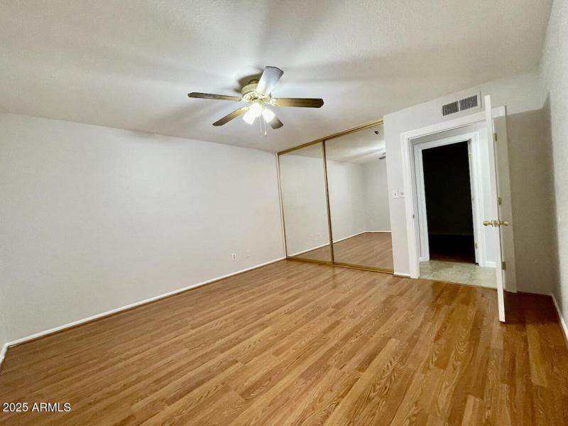 16 Master Bed 14823 N 60th Ave