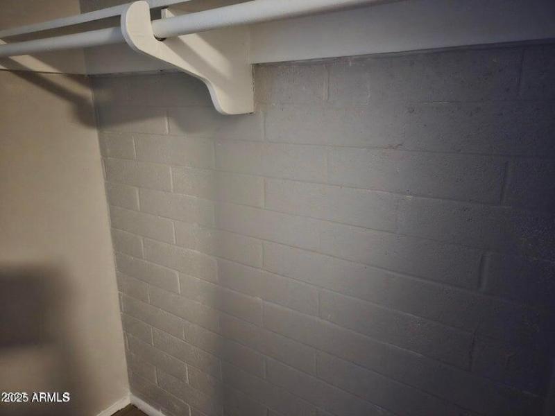 902 #5 Large bedroom closet