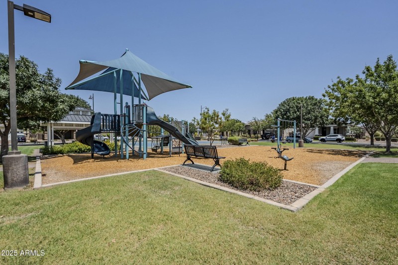 13-web-or-mls-Nopal - Community-4