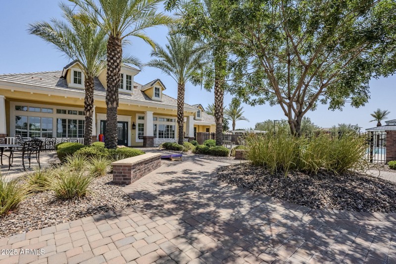 14-web-or-mls-Nopal - Community-5