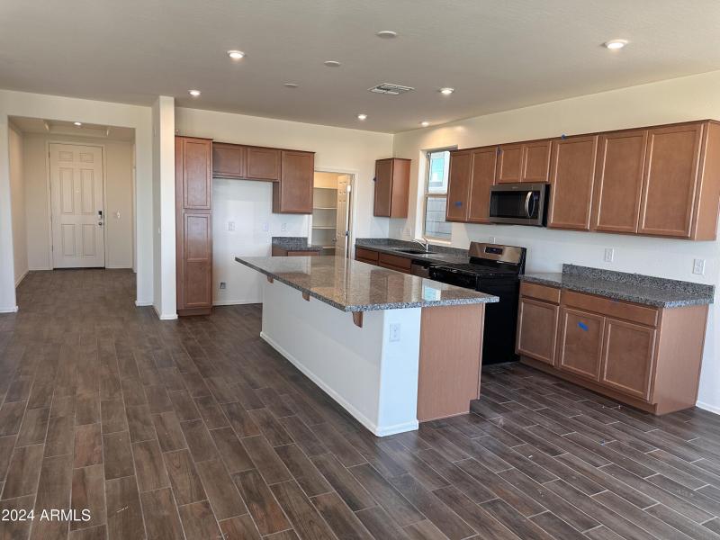 Lot4KitchenFrontdoor