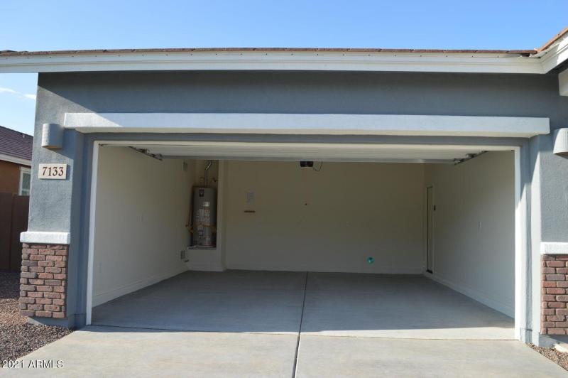 7133 E Onza Ave garage