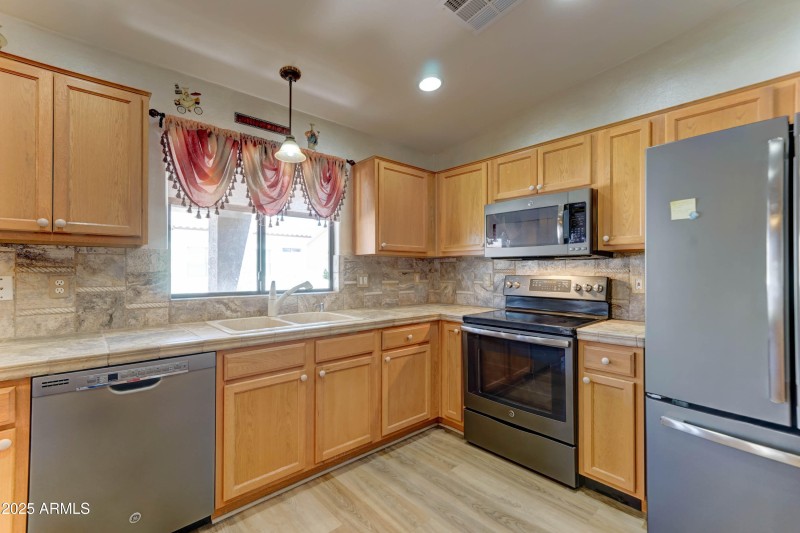 2101 S Meridian #255-4