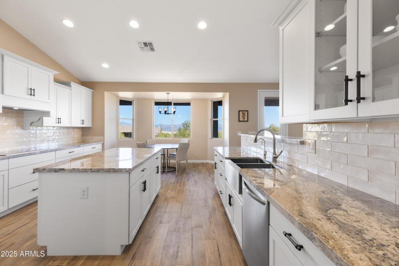 Large Kitchen with Island