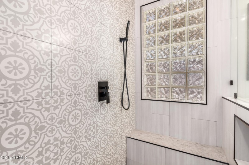 25 - Desert Honeysuckle