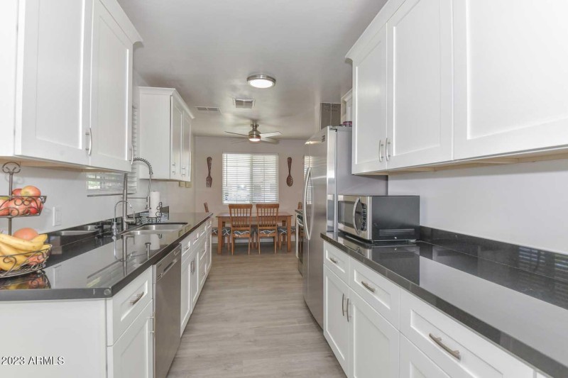 Kitchen-Breakfast Room2