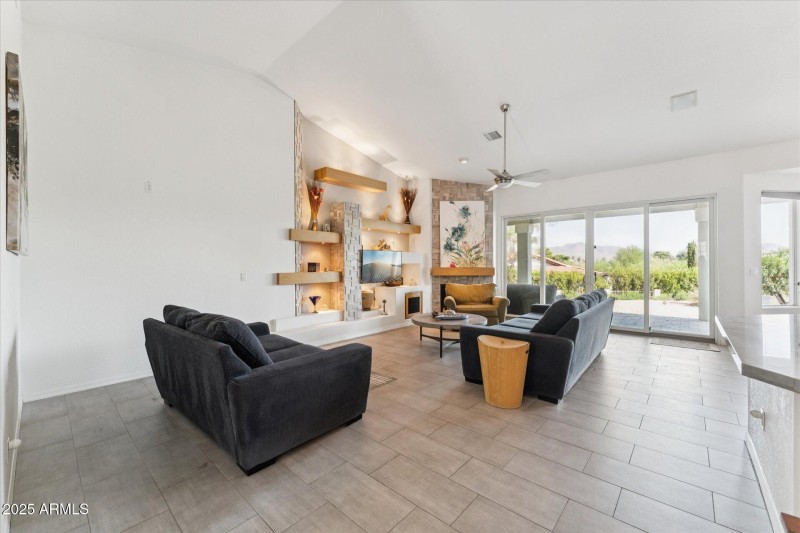 05-Living Room