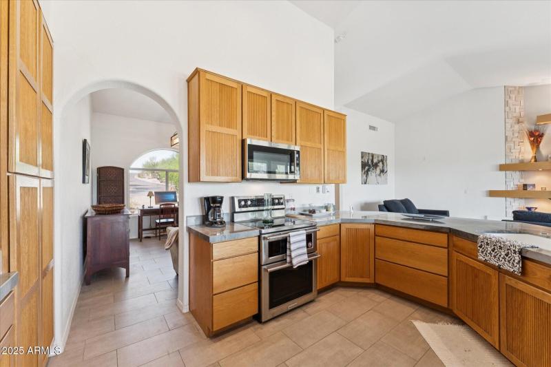 10-Kitchen