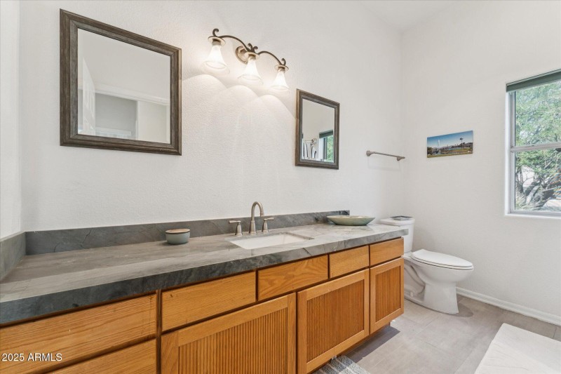 22-Bathroom