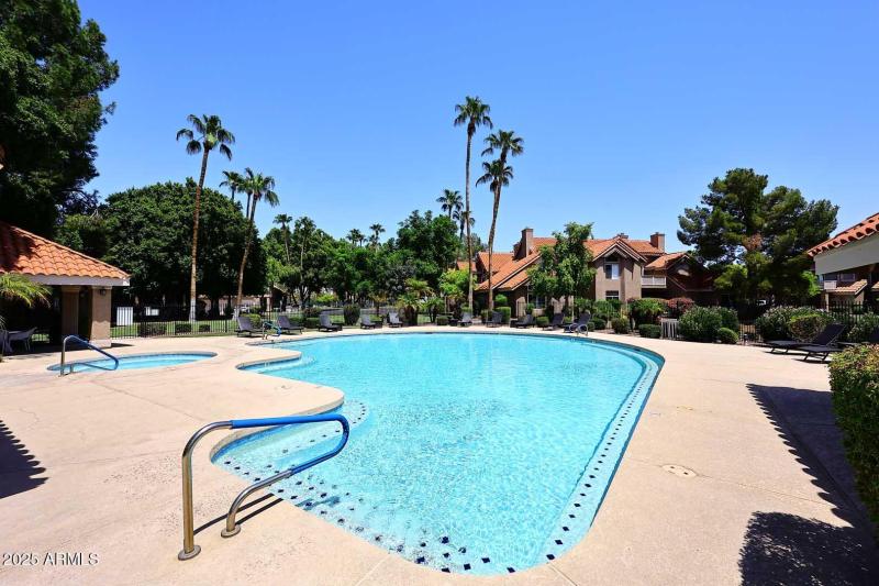Community Pool-Spa