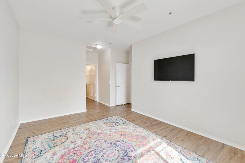 2155 N-020-007-dlb-MLS_Size