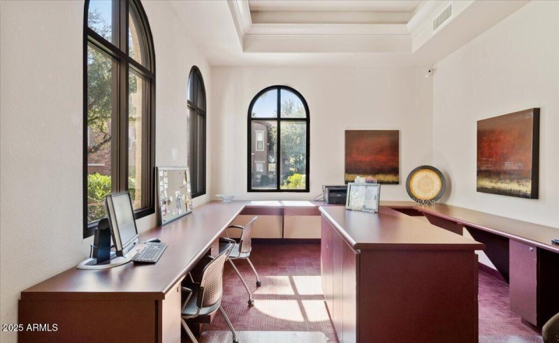 Clubhouse Business Center