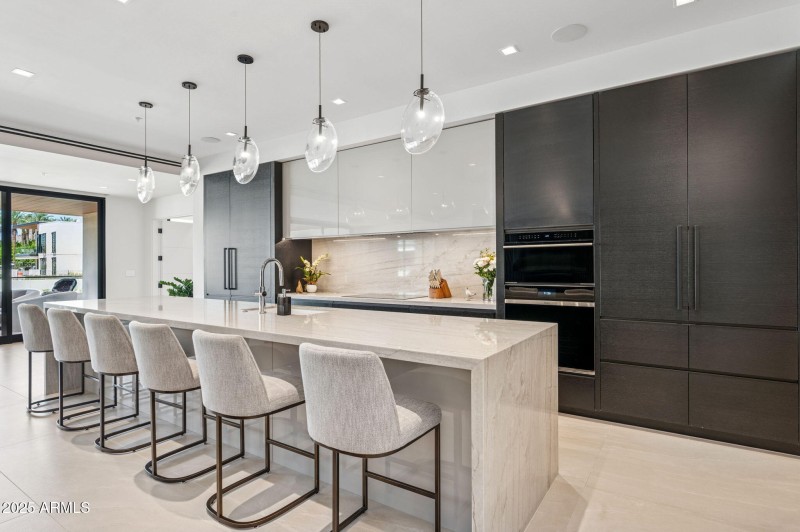 Sleek Custom Designed Kitchen