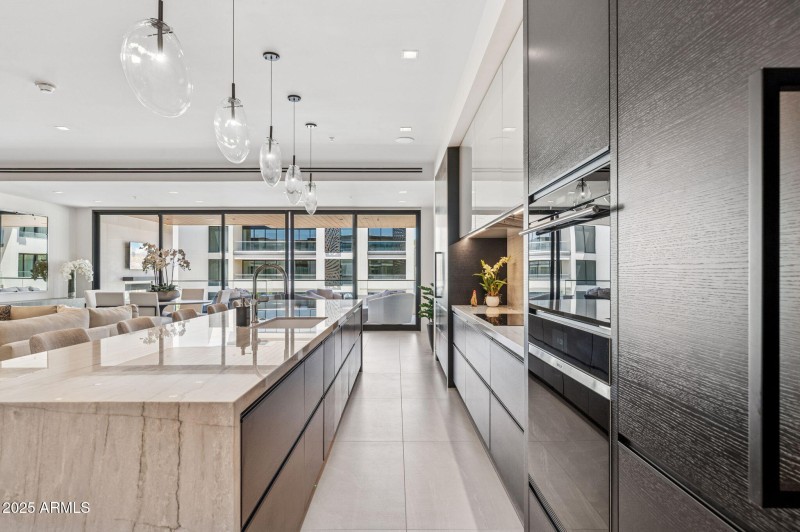 Complete Kitchen with Modern Features