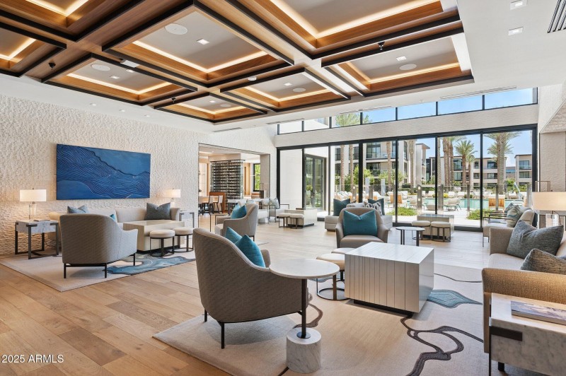 Ritz-Carlton Residences Clubhouse