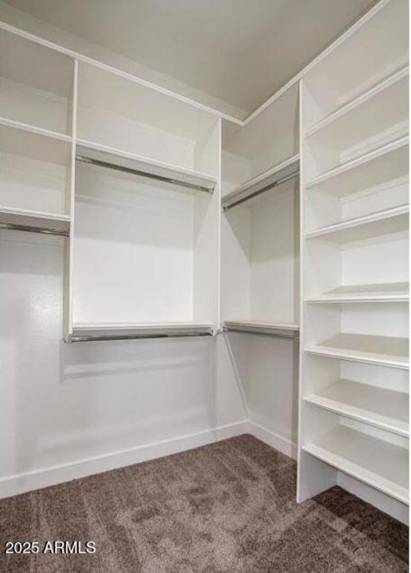 20 MasterClosetThomas