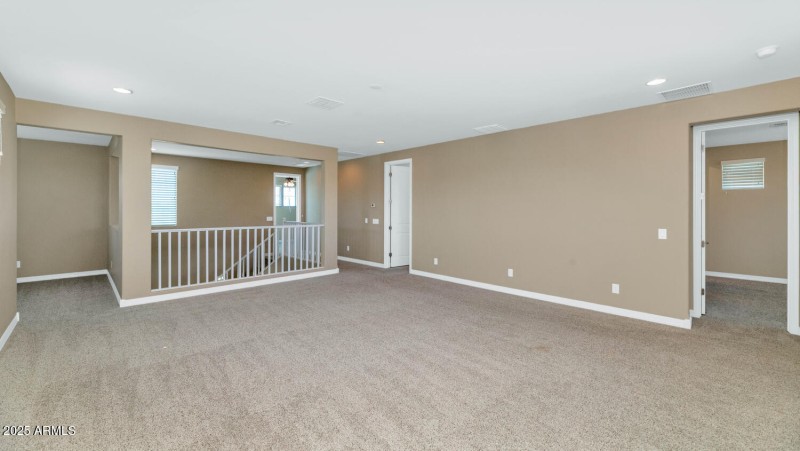 10718 E Lumiere Ave-large-027-011-10718