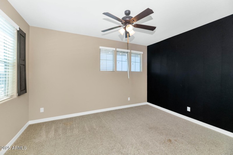 10718 E Lumiere Ave-large-034-047-10718