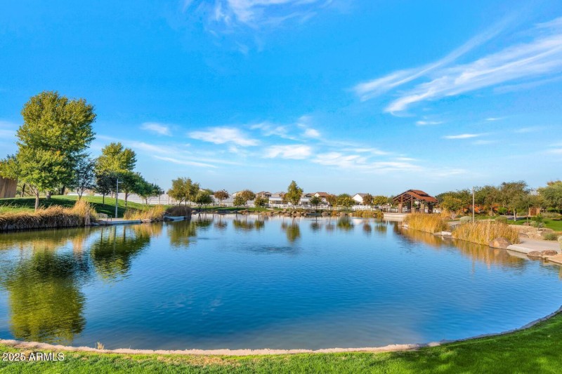 10718 E Lumiere Ave-large-049-026-10718