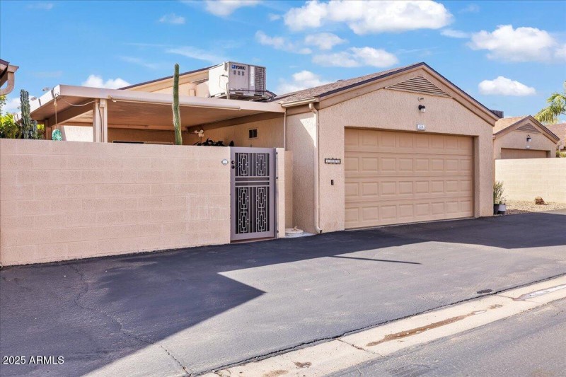 09-21742_N_Limousine_Dr9