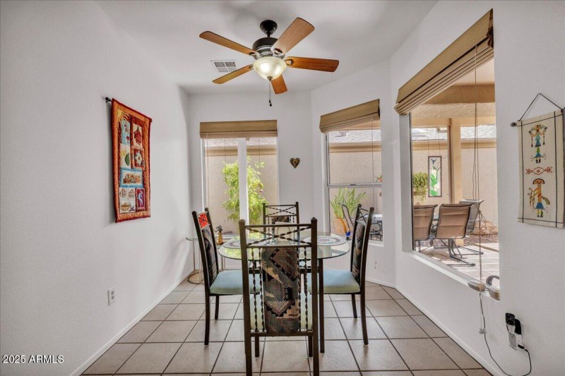 20-21742_N_Limousine_Dr20