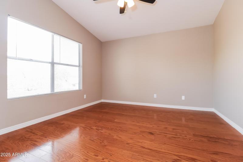 233022-photo-629f747d05493