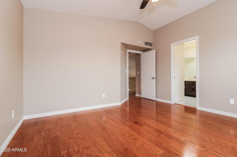 233022-photo-629f7476292dd