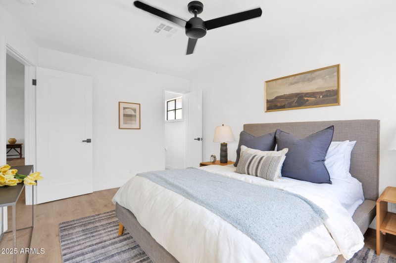 14-web-or-mls-P1279549