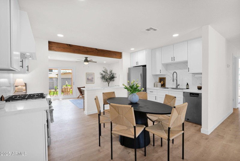 26-web-or-mls-P1279577