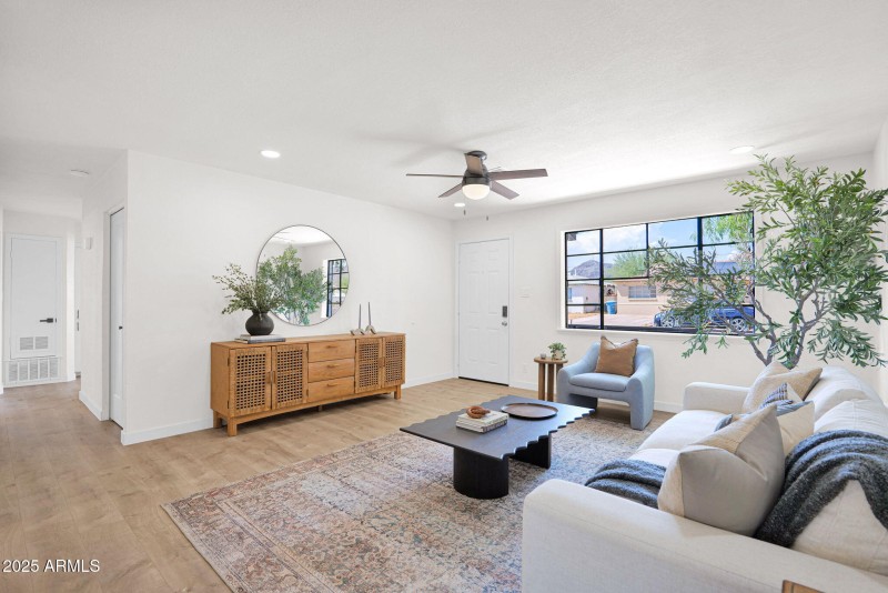 29-web-or-mls-P1279584