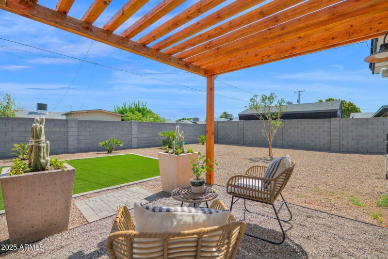 32-web-or-mls-P1279600