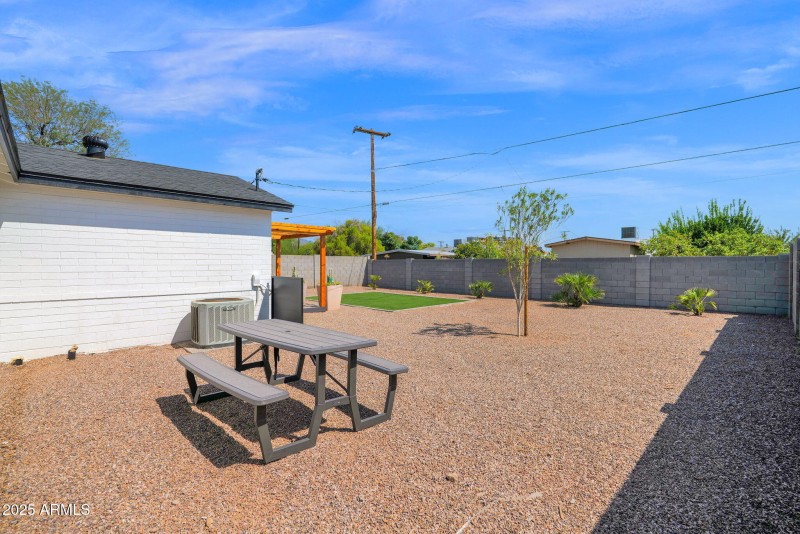 37-web-or-mls-P1279610