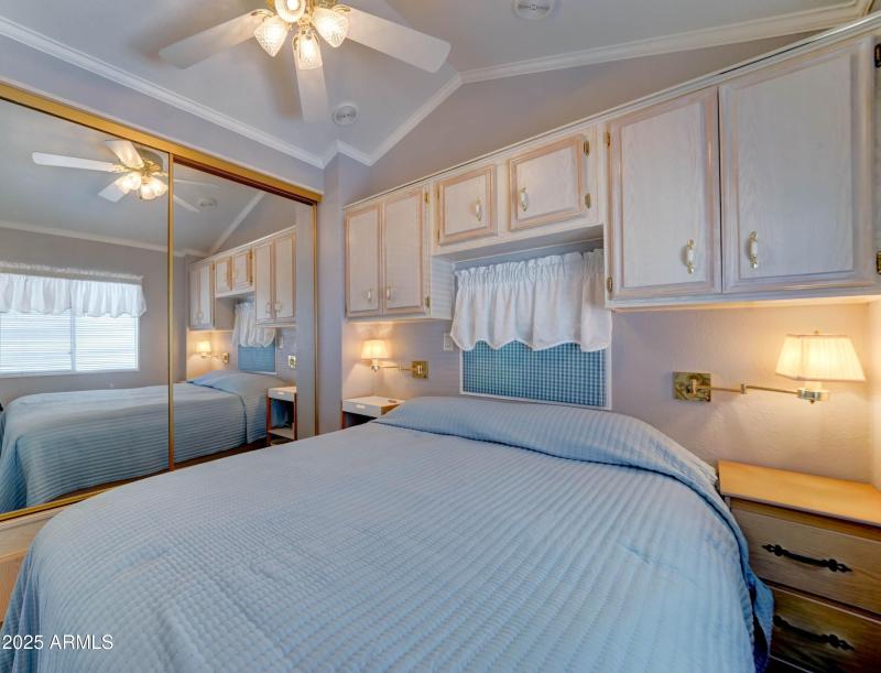 Bedroom has a room lenght closet - Copy