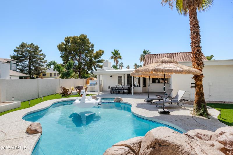 _07A8809_JPGXL-2_PropertyImageCo