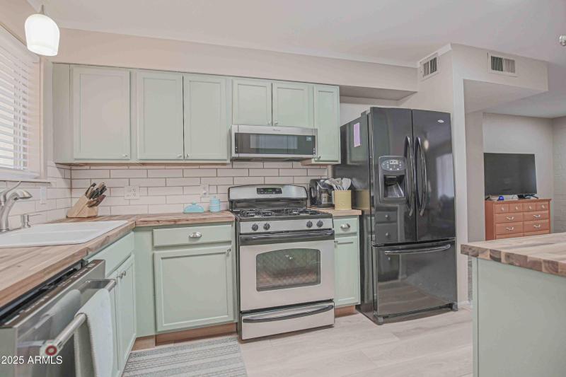 12244 N Saint Andrew Dr E D edit-28