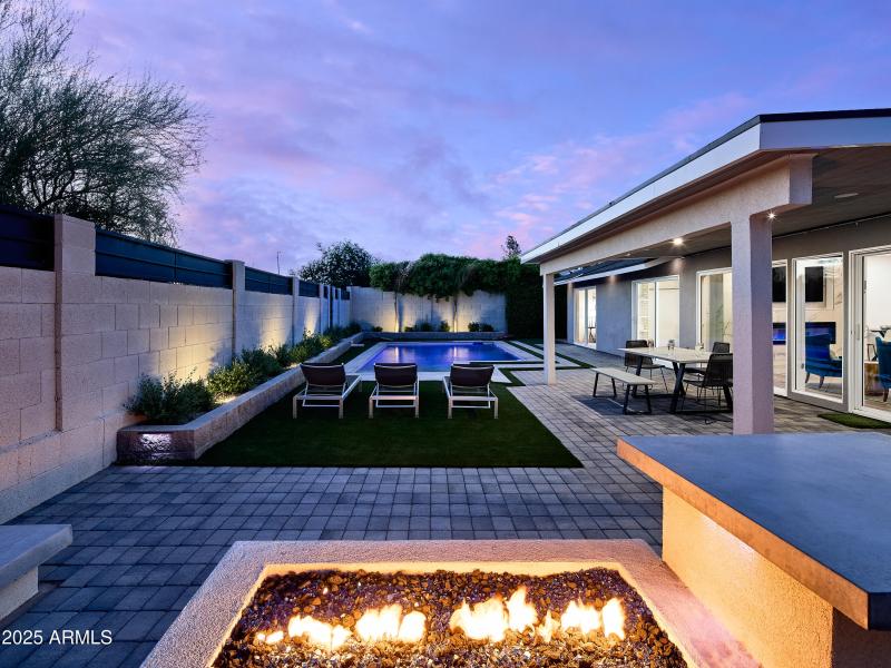 PropertyImageCo_6020N77thPl_WEB_4