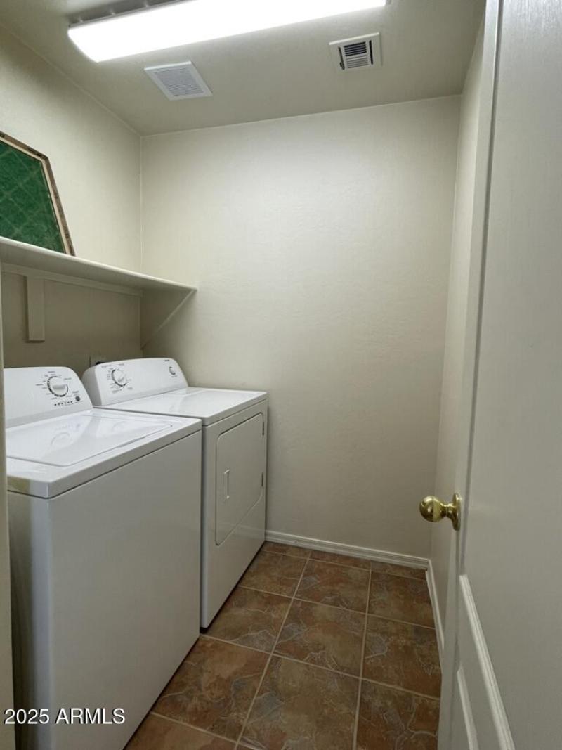 EE32AE1F-5C92-4F74-B09C-6DC58F60361A_1_1