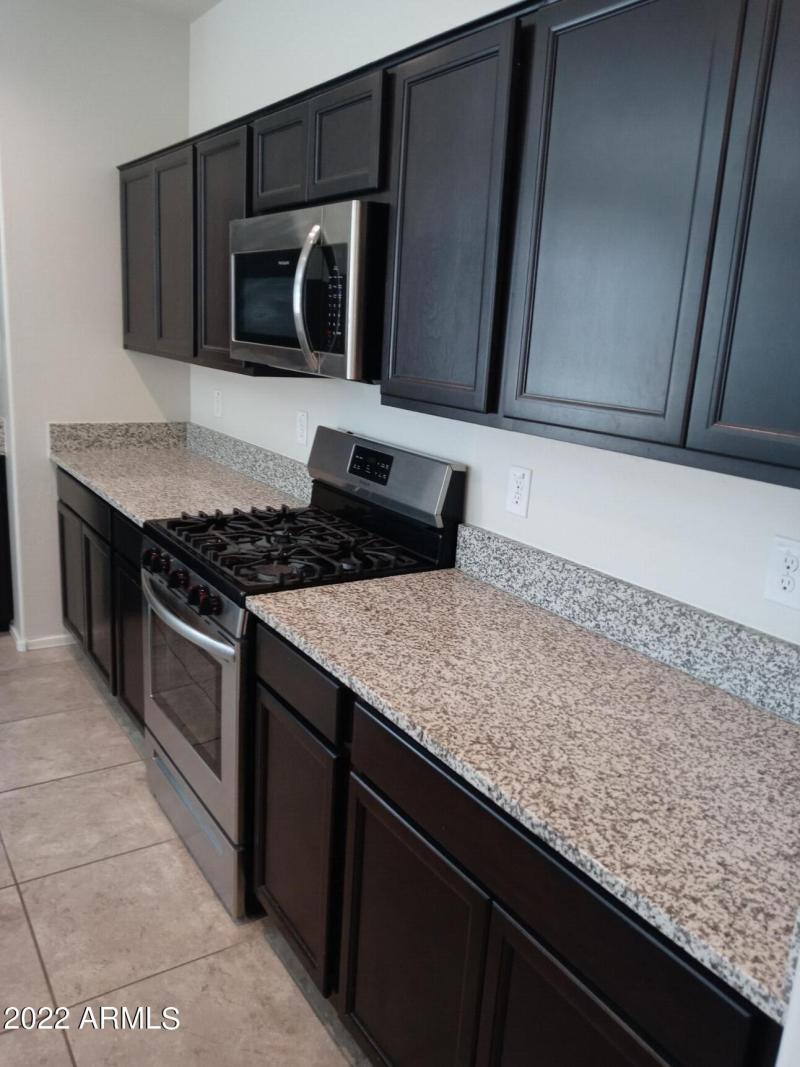 31009 W COLUMBUS AVE24