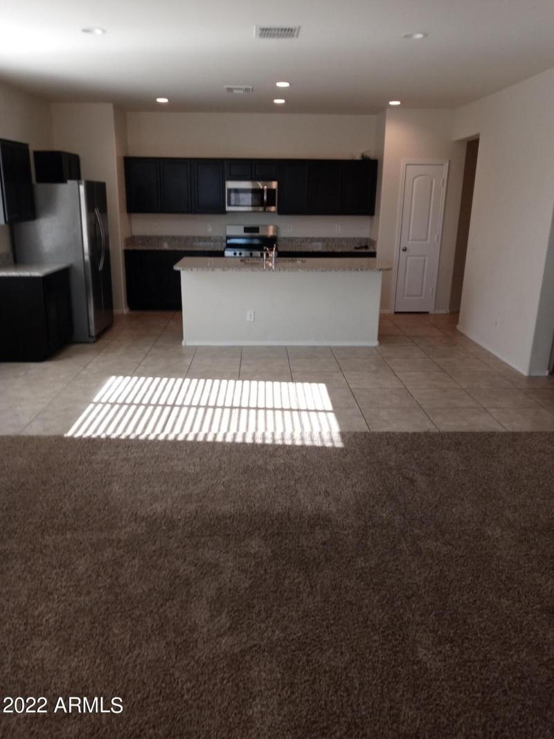 31009 W COLUMBUS AVE31