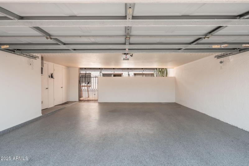 7684 E Minnezona Ave - 030