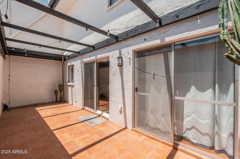 7684 E Minnezona Ave - 035