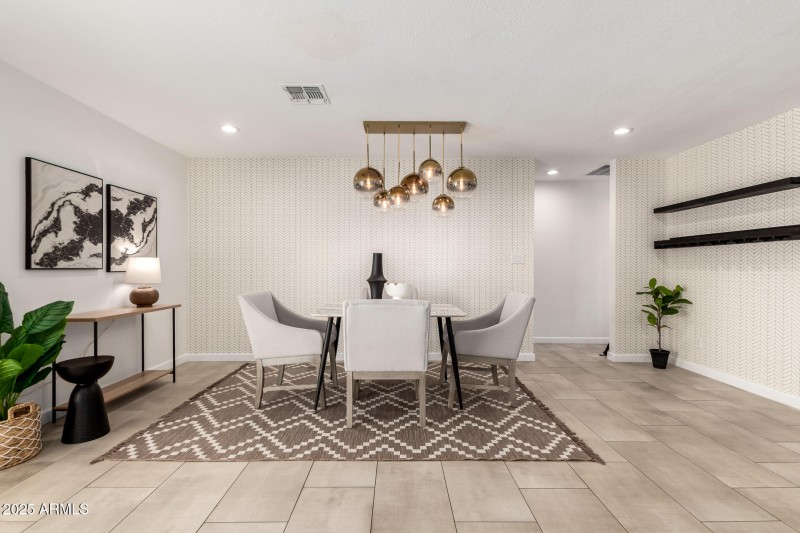 11- 2550 E Sahuaro Dr, Phoenix 85028