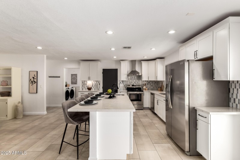 12- 2550 E Sahuaro Dr, Phoenix 85028