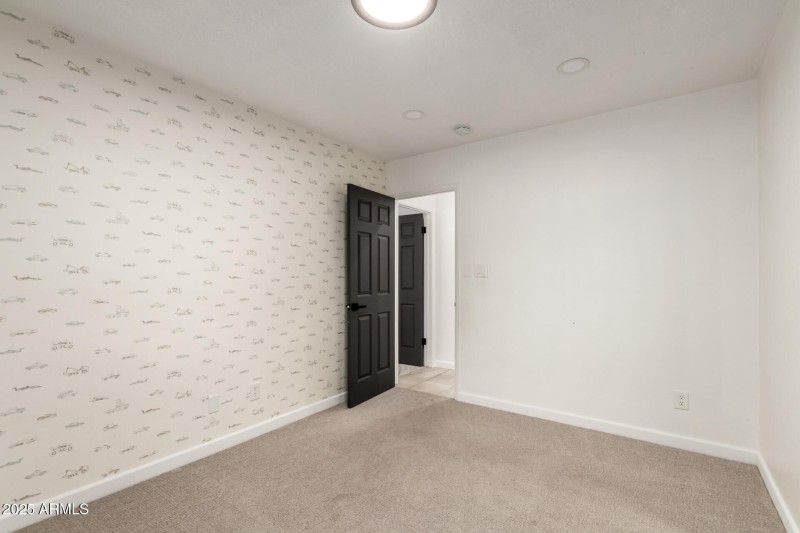 27- 2550 E Sahuaro Dr, Phoenix 85028