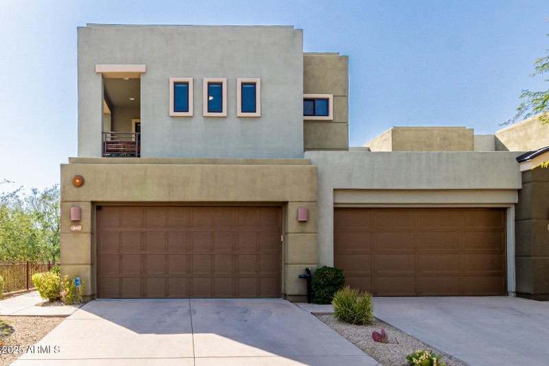 Pinnacle Pointe Unit 2037