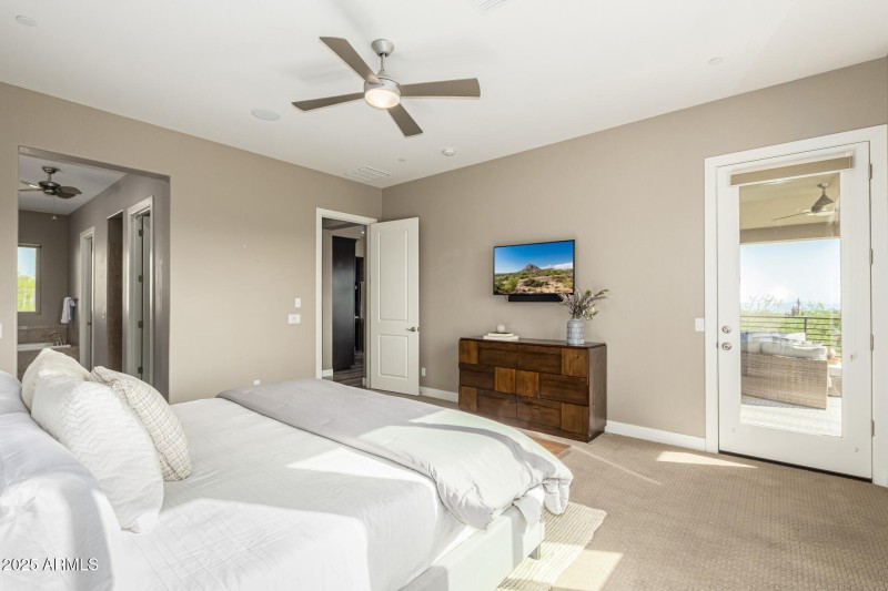 Pinnacle Pointe Unit 2037