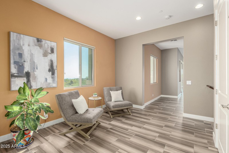 Pinnacle Pointe Unit 2037